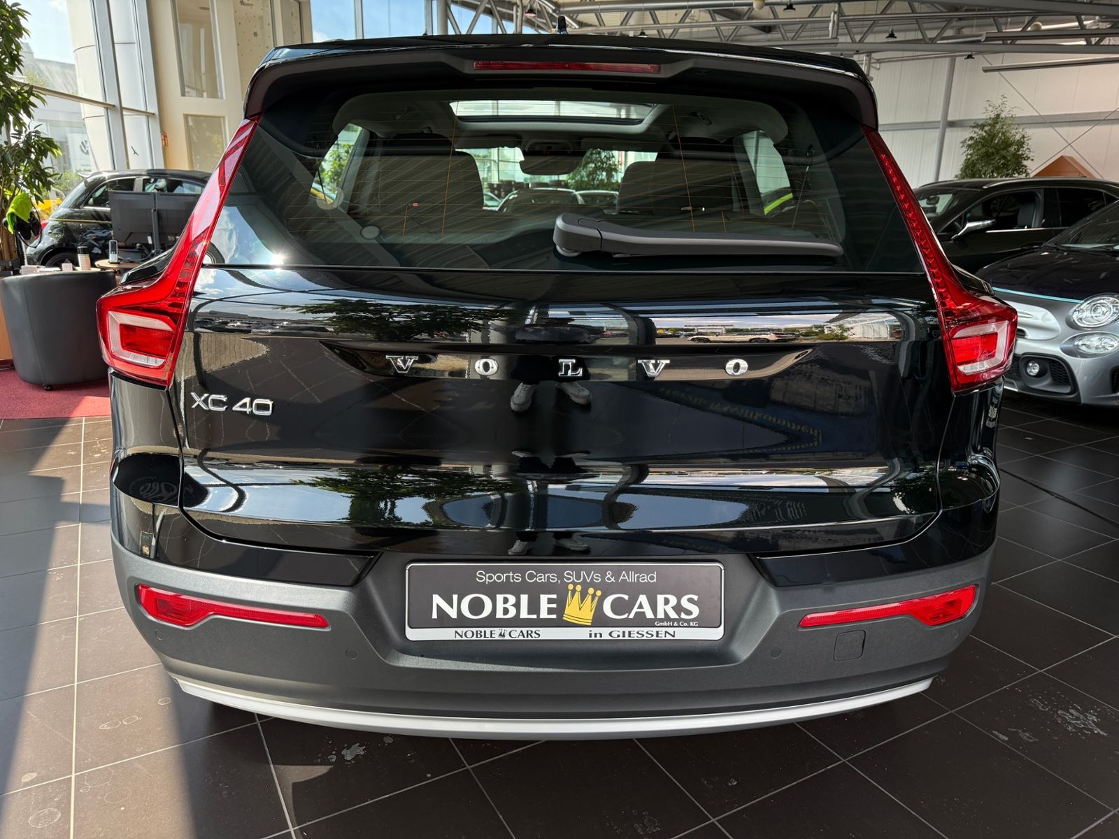 Fahrzeugabbildung Volvo XC40 Inscription Expression PANO H/K 360° BLIS