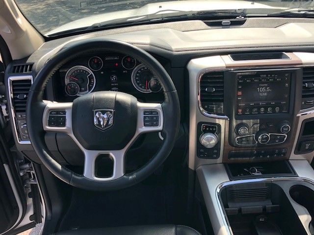 Fahrzeugabbildung Dodge RAM 5.7 HEMI 4x4 CrewCab Laramie LPG Standh.