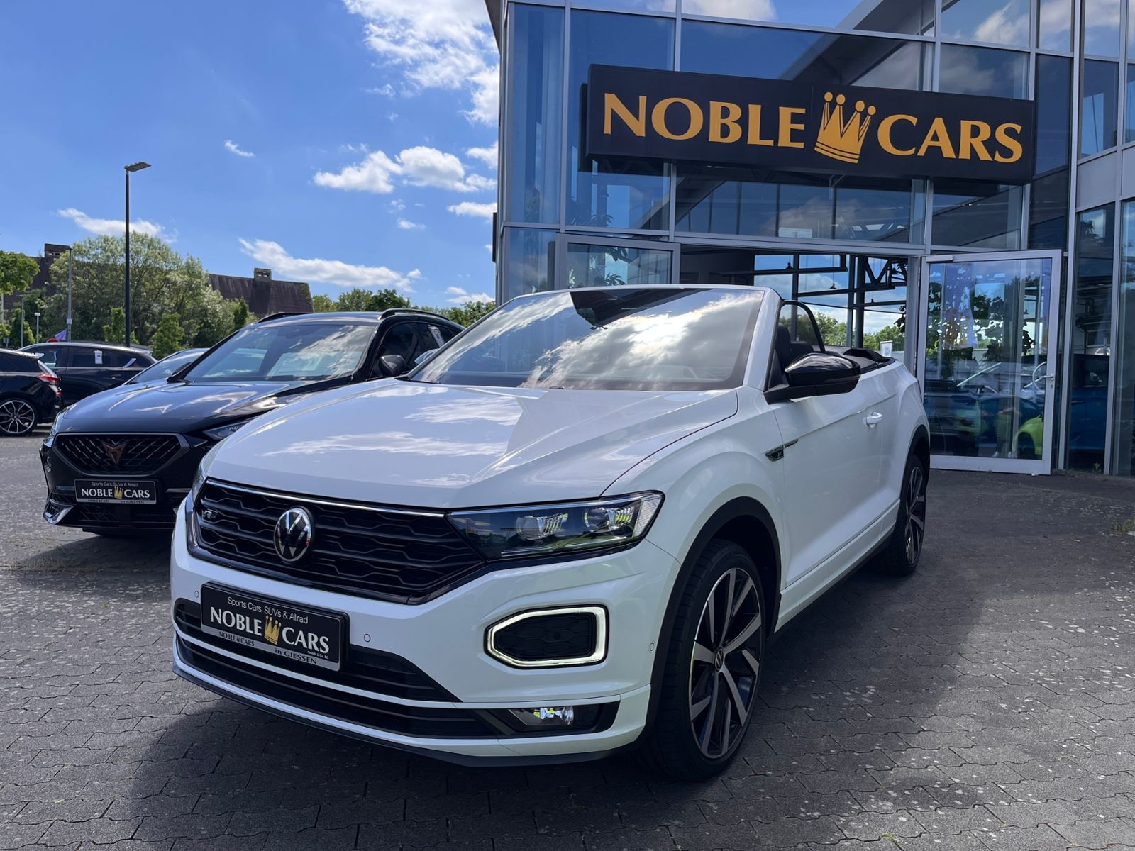 Fahrzeugabbildung Volkswagen T-Roc Cabriolet R-Line AHK LED NAVI ALU