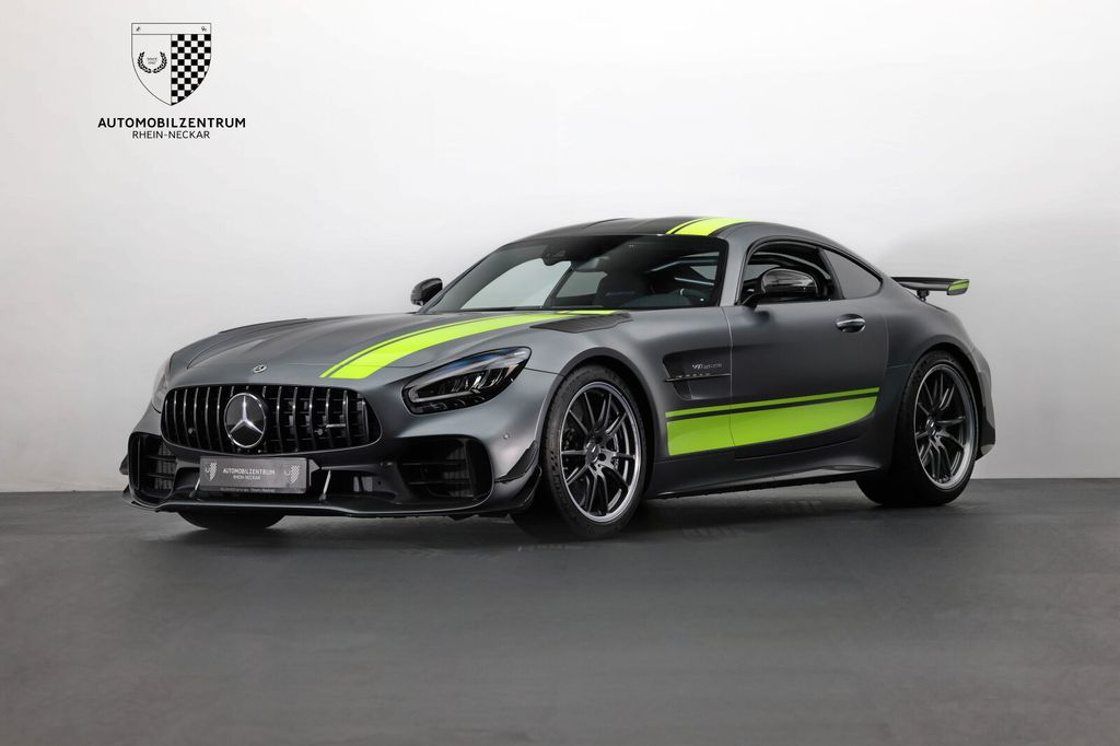 Mercedes-Benz AMG GT R