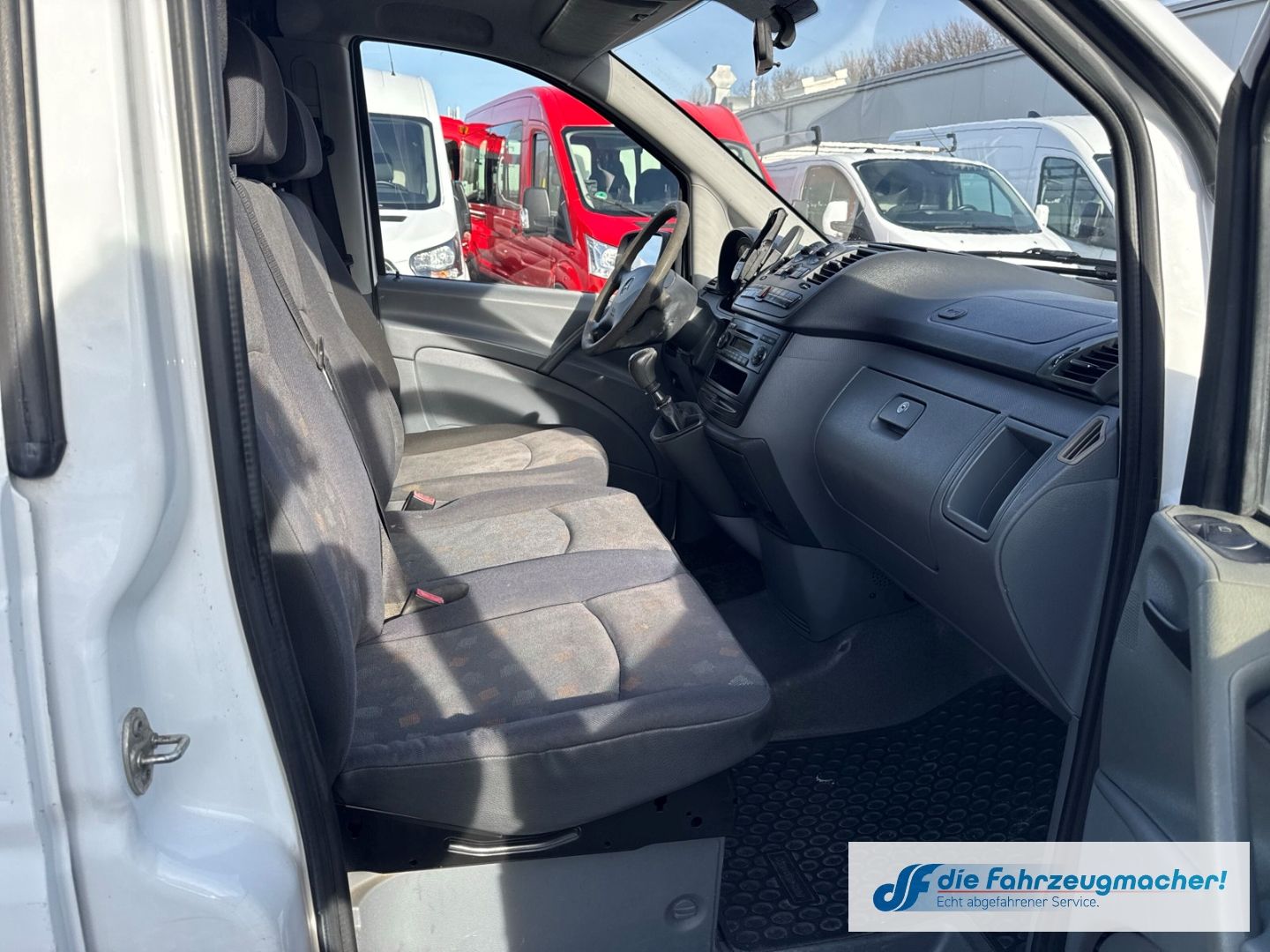 Fahrzeugabbildung Mercedes-Benz Vito Kasten 115 CDI TÜV NEU AHK Klimaautom