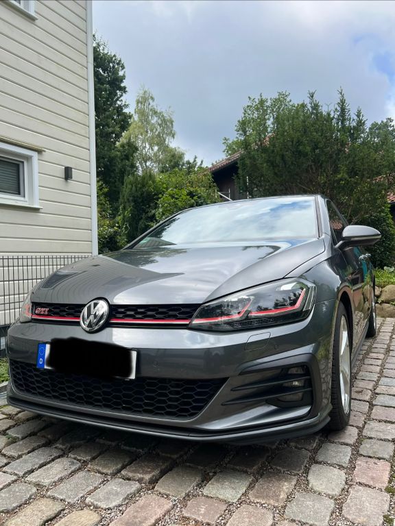 Image of Volkswagen Golf
