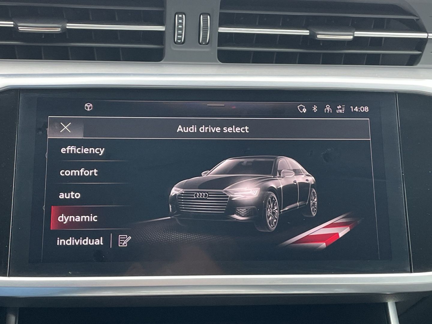 A6 50TFSIe quattro S-line Matrix/ACC/Navi/App-Co