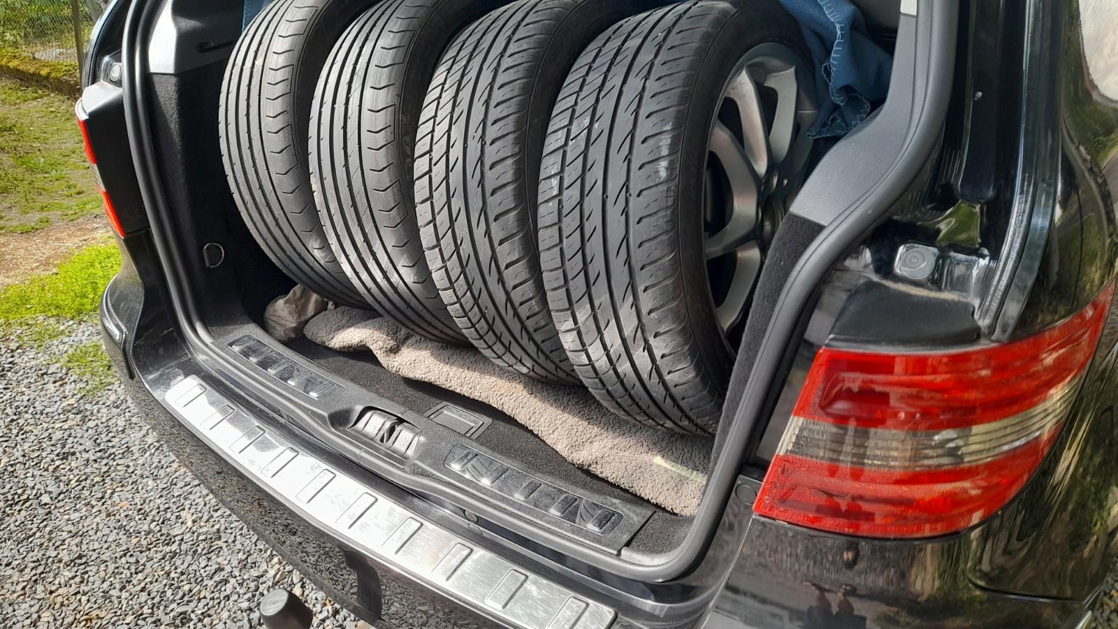 Mercedes-Benz B200 2009 — photo 11
