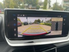 Foto Nummer 19: PEUGEOT 208