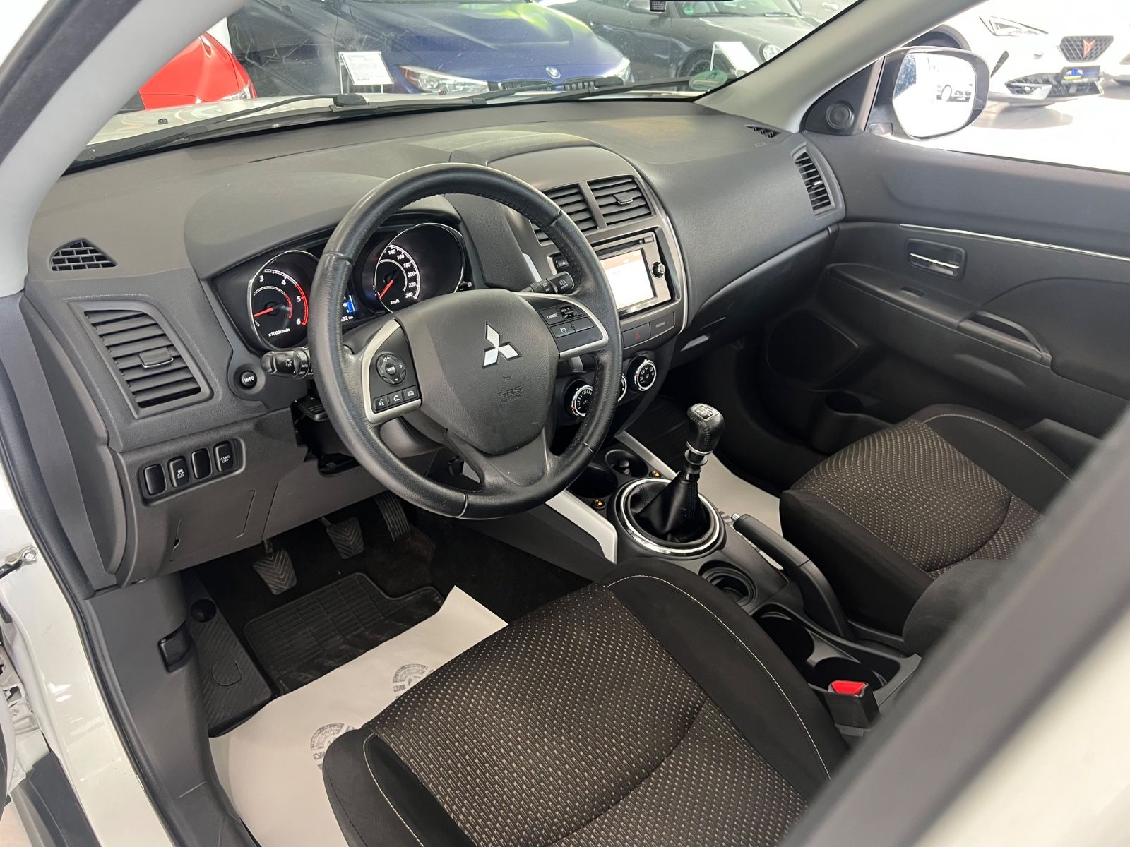 Fahrzeugabbildung Mitsubishi ASX Intense * RÜCKFAHRKAMERA* SITZHEIZUNG *