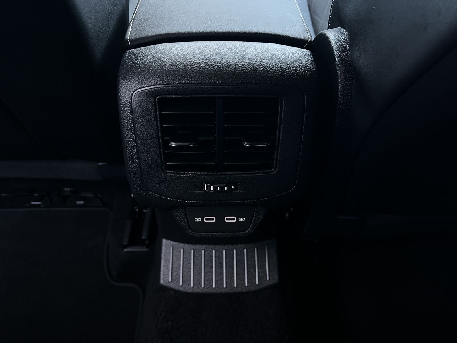T-Roc Goal 2.0 TDI DSG AHK*Navi*LED