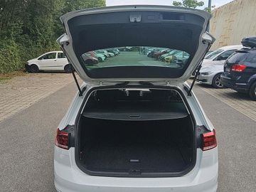 Volkswagen Passat Variant - 11