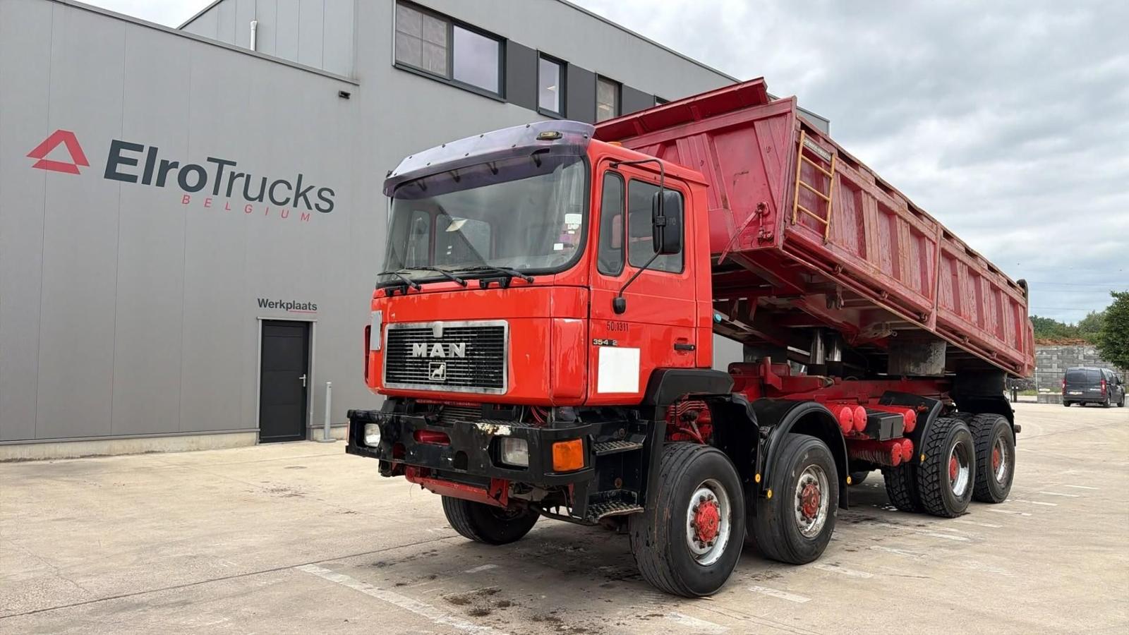 MAN 35.402 (8X6 / 3 PONTS / LAMES / BIG AXLE / 6 CYL