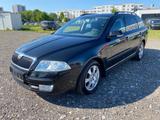 Skoda Octavia Combi Ambiente / Klimaaut / AHK - Skoda Octavia aus 2006: Ambiente