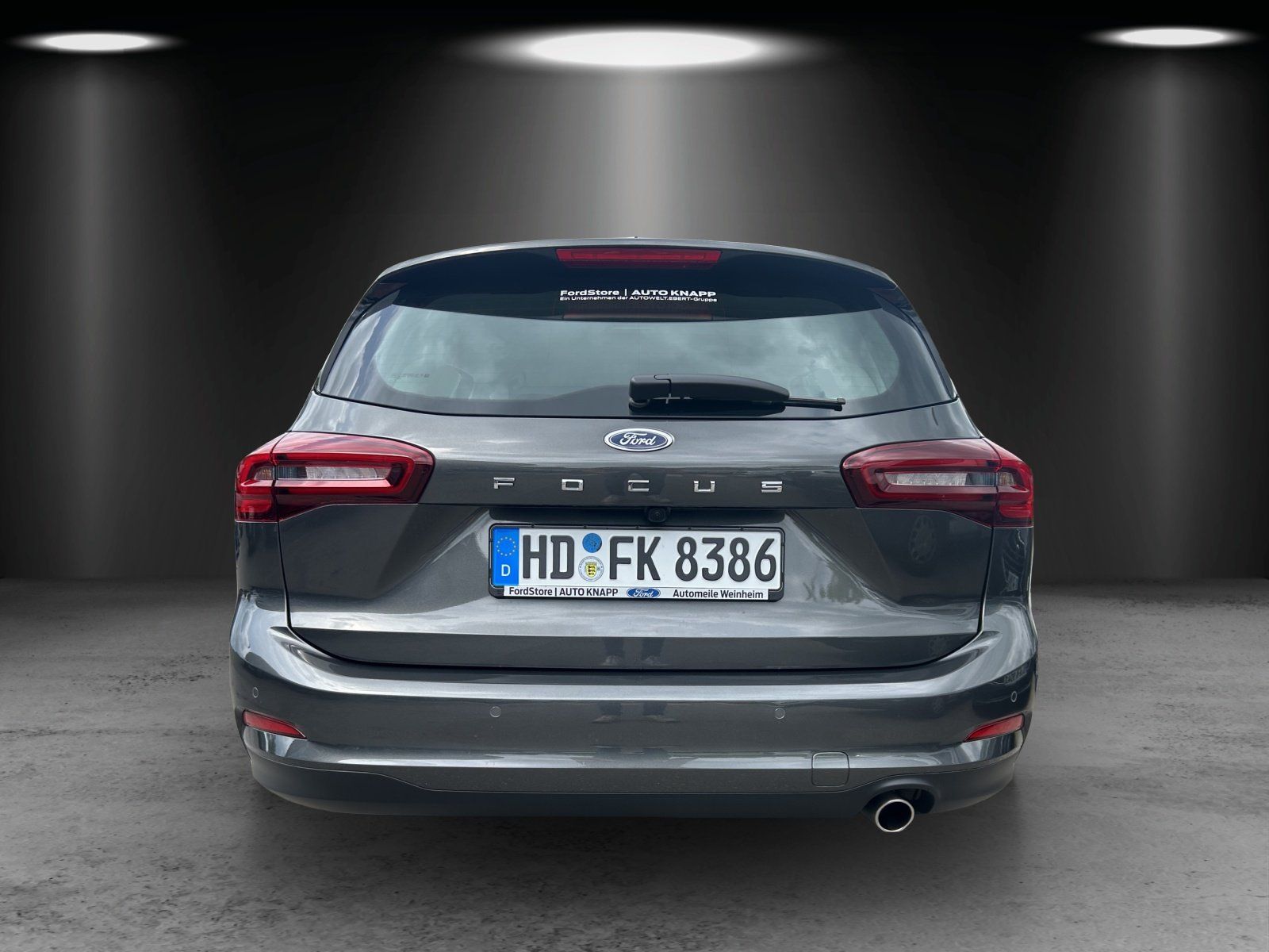 Fahrzeugabbildung Ford Focus Titanium Turnier Winter P. e.Call Kamera