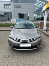 Toyota Corolla 1,6-l-Valvematic Multidrive S Execut... - gebrauchte Toyota Corolla aus dem Jahr 2014