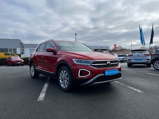 Fahrzeugabbildung Volkswagen T-ROC 1.5 TSI Style DSG KLIMA LED NAVI ALU