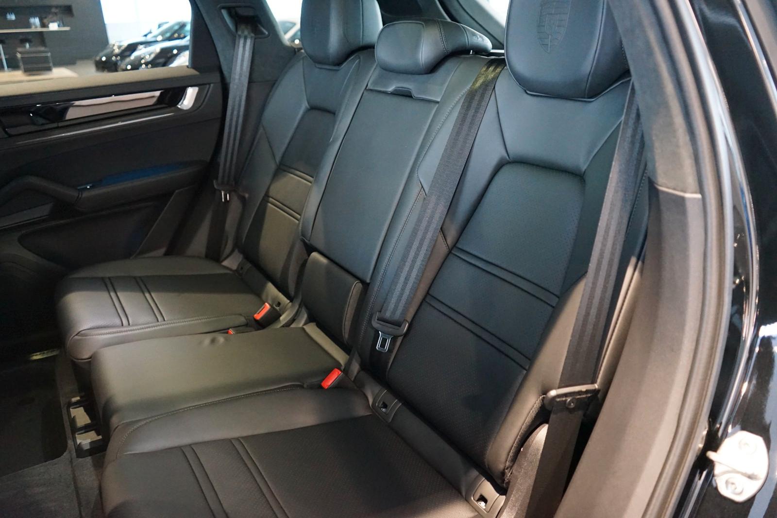 Porsche Cayenne GTS | Pano | SportDesign | Carbon | 22"