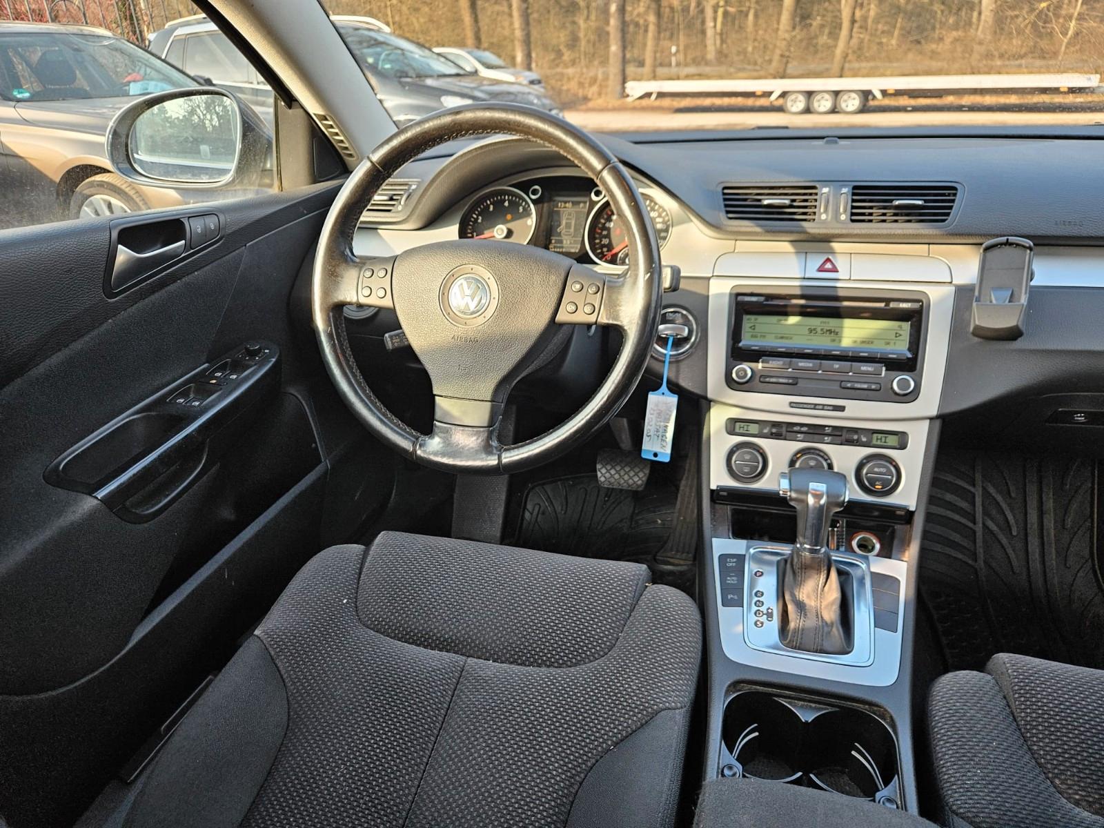 Volkswagen Passat 2009 — photo 10
