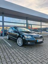 Skoda Škoda Superb II 2.0 TDI 170 PS DSG | Panorama - Skoda Superb: 170
