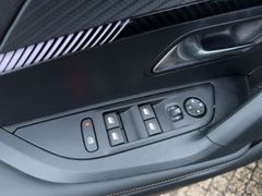 Foto Nummer 13: PEUGEOT 2008