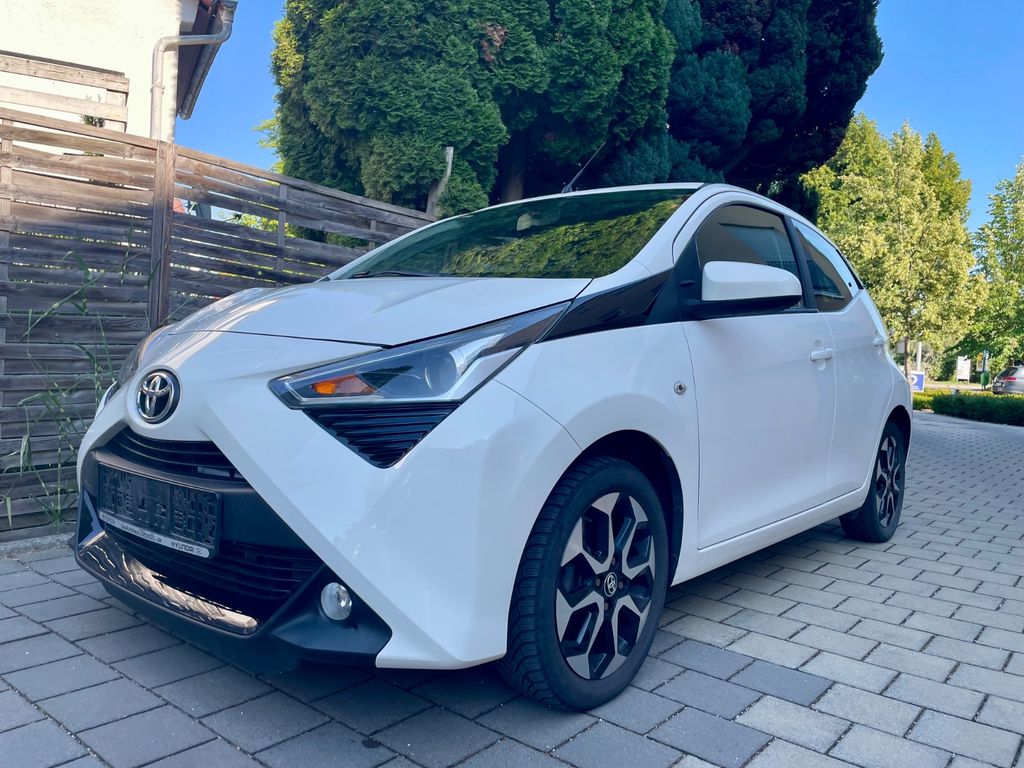 Image of Toyota Aygo (X)