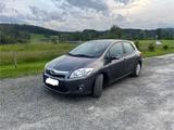 Toyota Auris Life 1,6-l-Valvematic Multidrive S Life - Toyota aus 2012 mit Hybrid-Antrieb