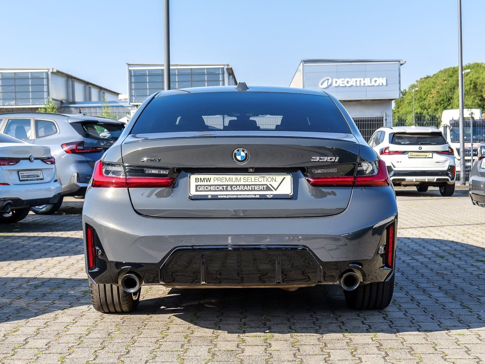 BMW 330 - Bild 11