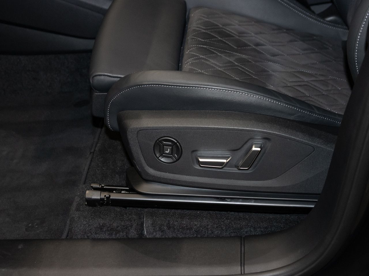 Audi Q6 e-tron - Bild 25