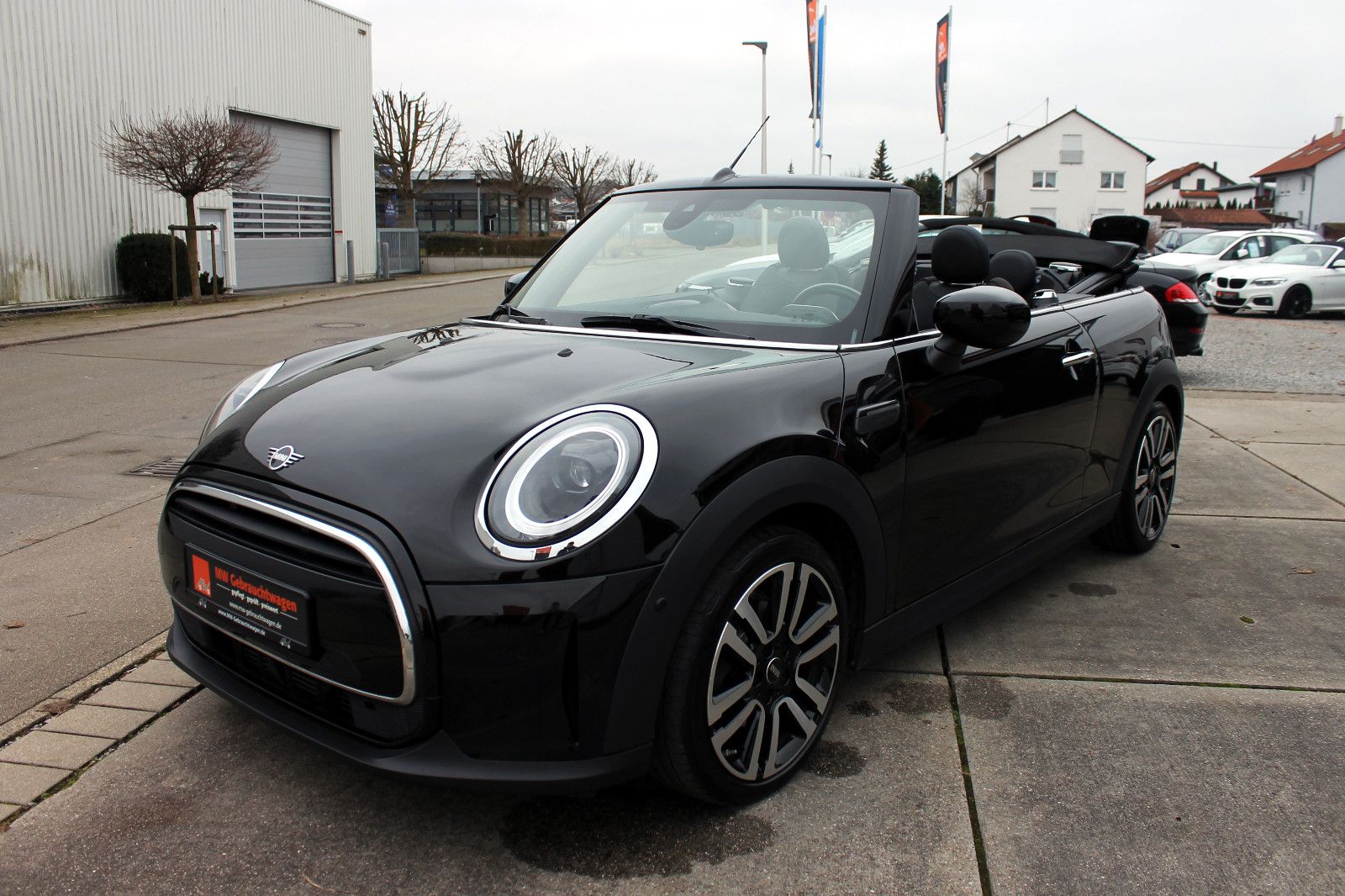 Fahrzeugabbildung MINI Cooper Cabrio Classic-Trim LED KAM PDC SHZ NAV