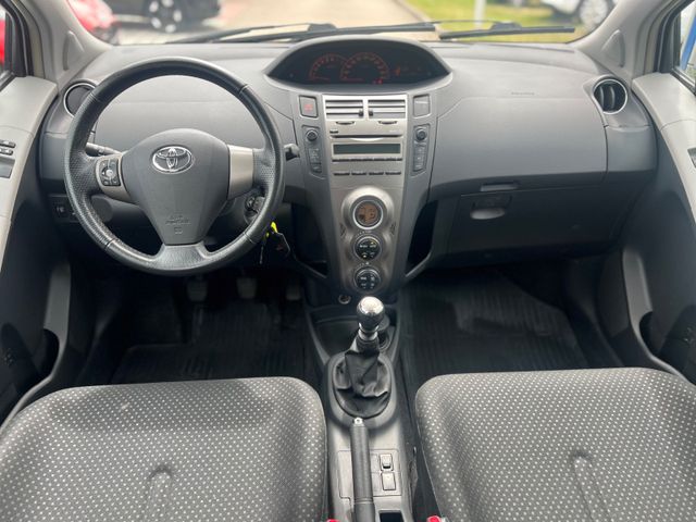 Toyota Yaris  Life
