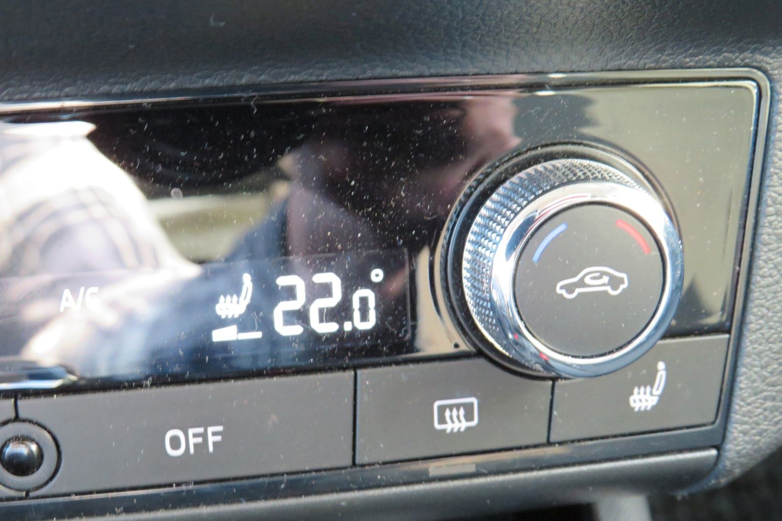 Fahrzeugabbildung SKODA Kamiq Ambition DSG LED AHK GRA PDC SITZH.