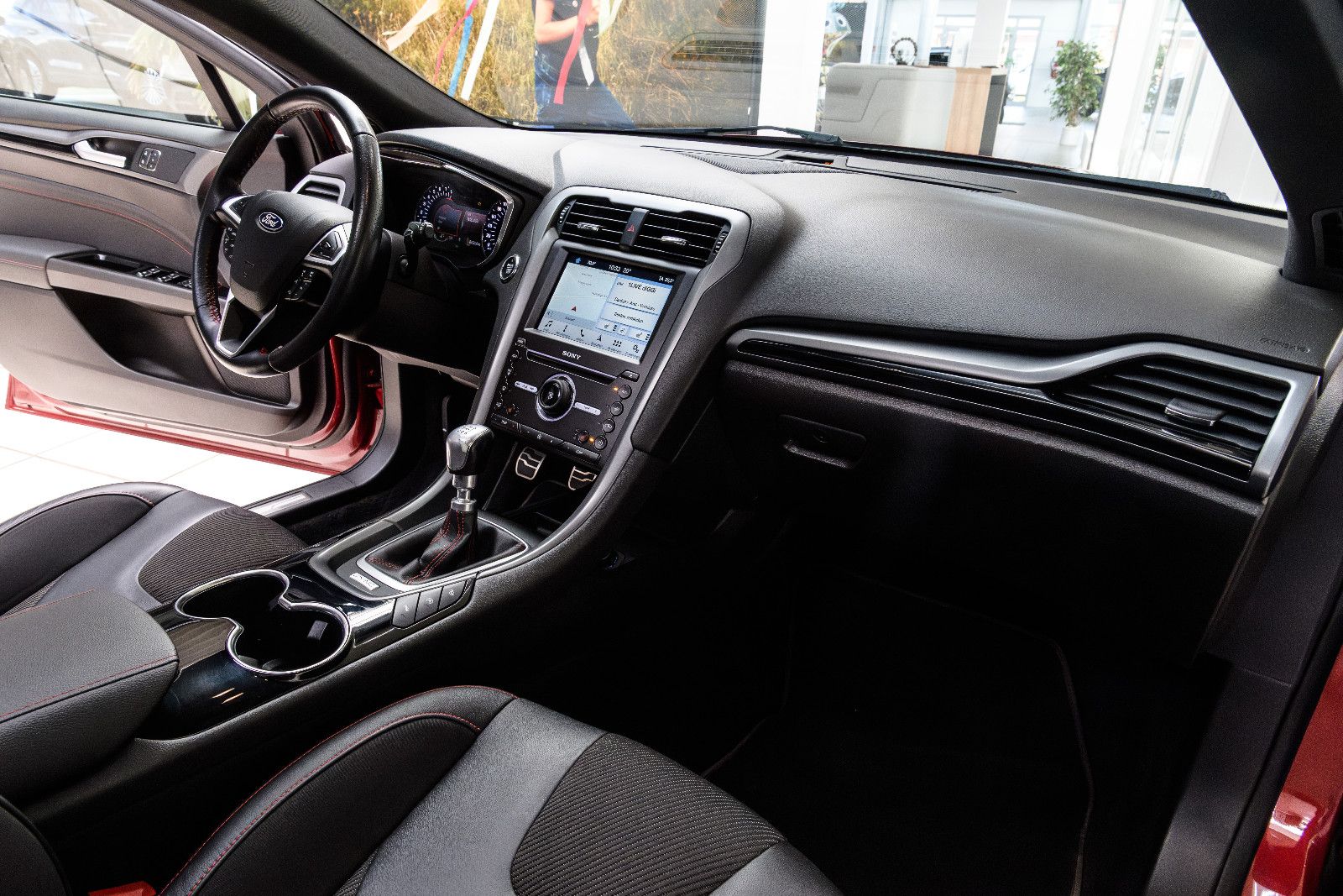 Fahrzeugabbildung Ford Mondeo Turnier ST-Line+PANO+LED+GJR+ACC+SHZ+MEMO