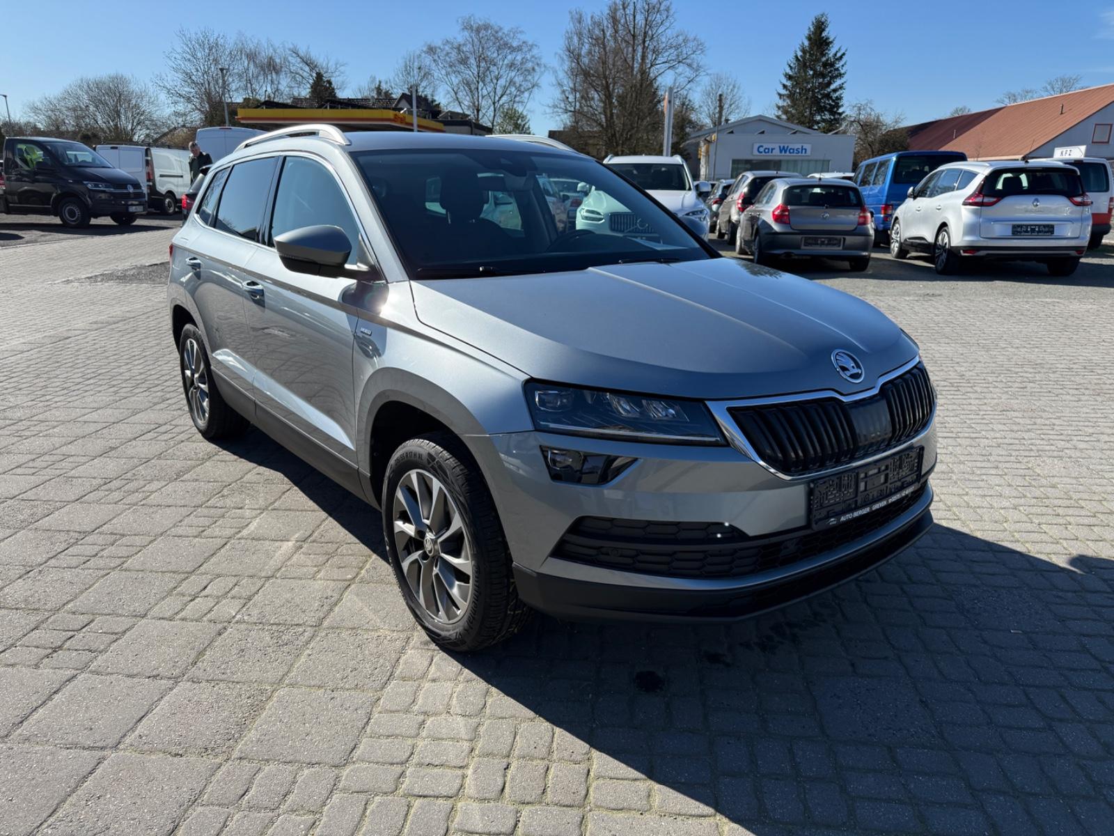Skoda Karoq 1.5 TSI DSG-Clever-NAVI-AHK-LED- 1 Hd