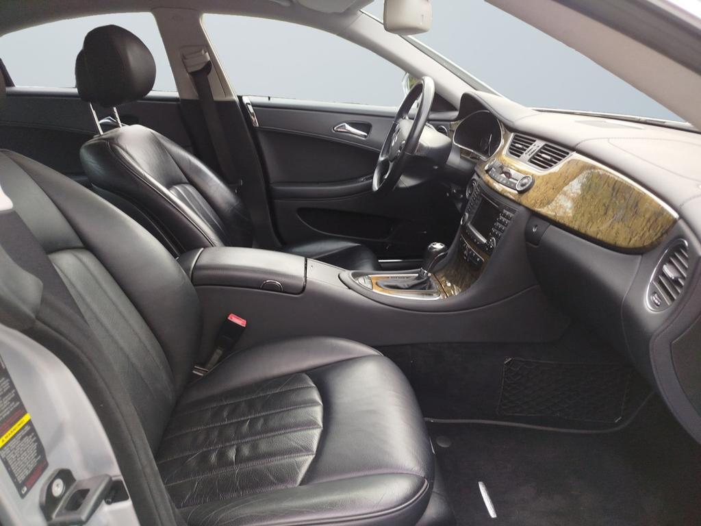 Mercedes-Benz CLS 320