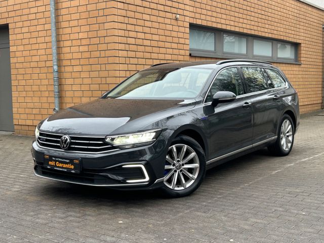 Volkswagen Passat Variant GTE/VOLLDIGITALES-TACHO/MASSAGE-S