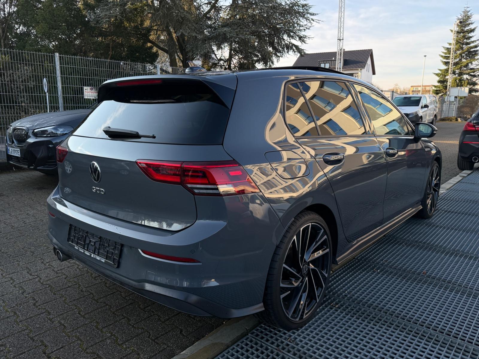 Volkswagen Golf 8 GTD Lim. Pano* 19 Zoll*, миниатюра 5