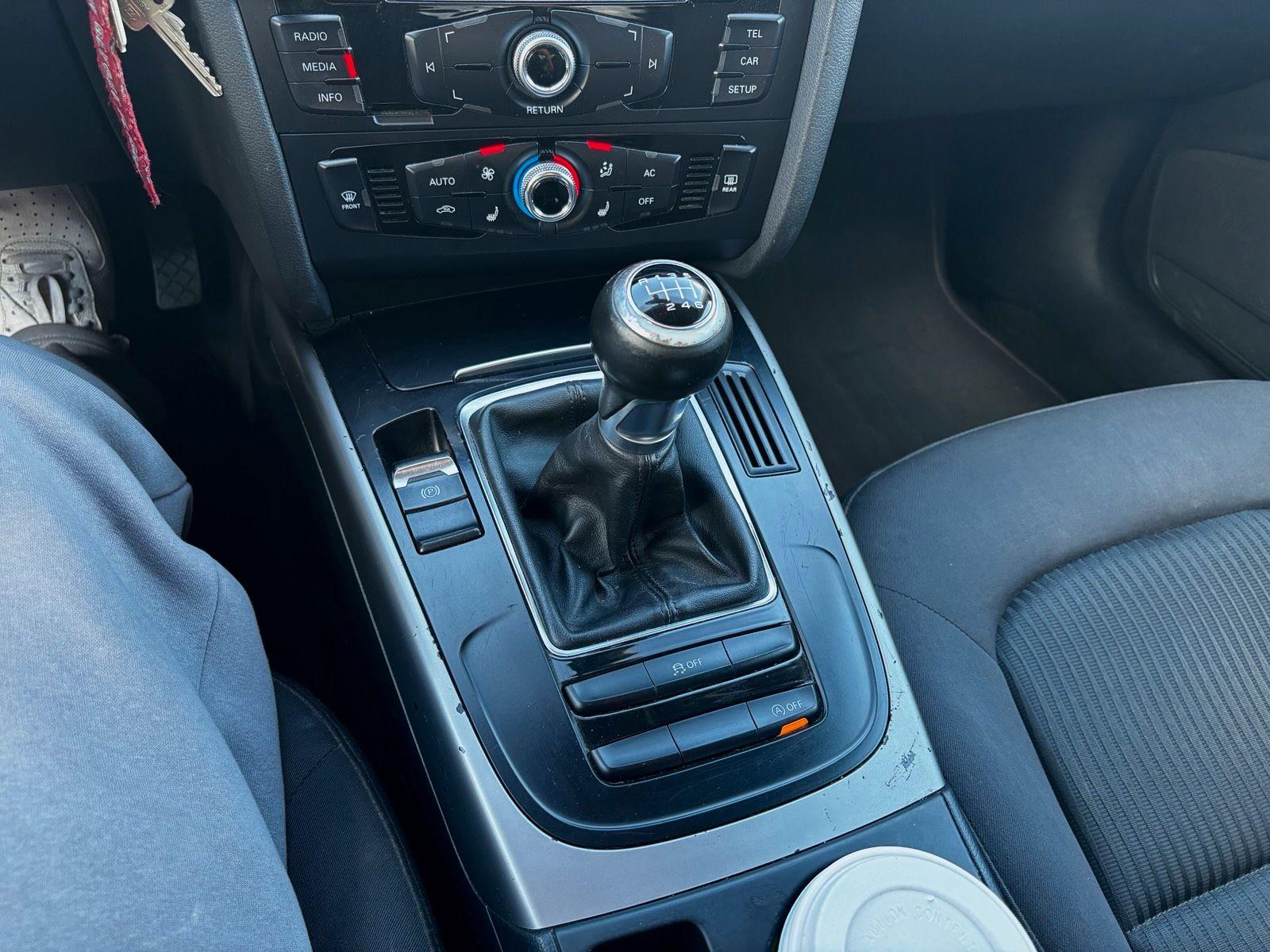 Audi A4 2012 — photo 10