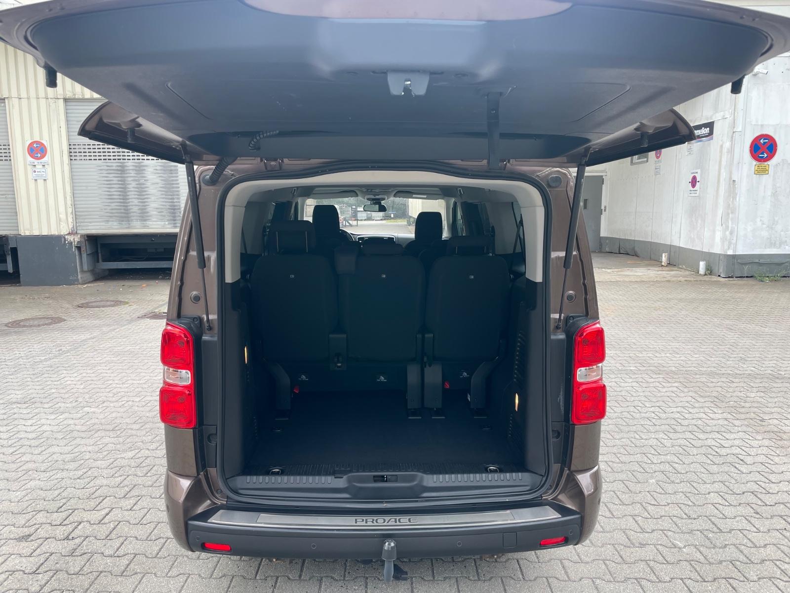 Toyota Proace (Verso) 2,0-l-D-4D 130kW Family Auto