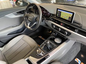 Audi A4 Avant design ultra *NAVI*ACC*AHK*PDC*MATRIX*