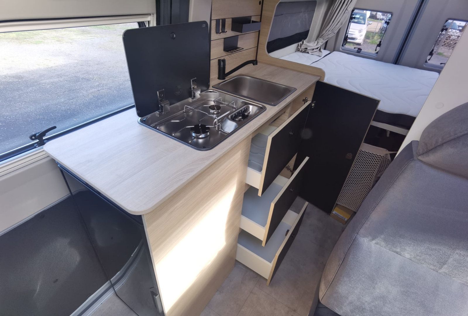 Fahrzeugabbildung Challenger V114 Sport Edition M27