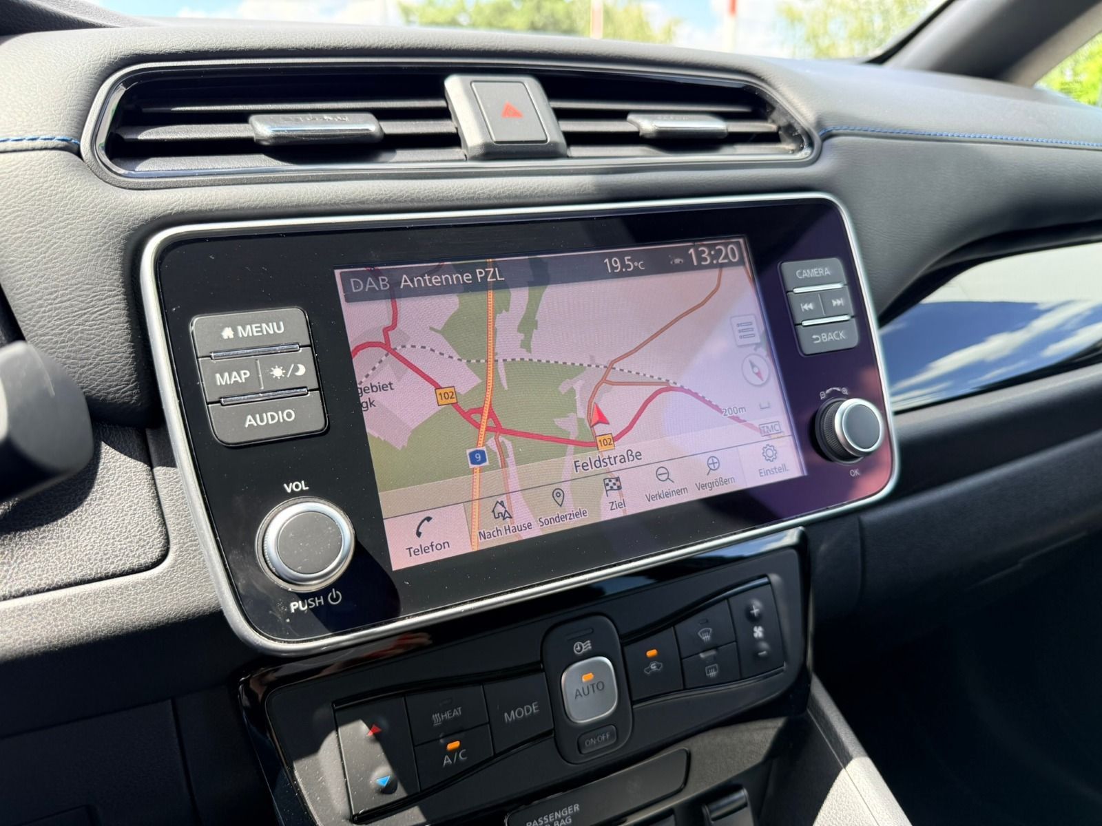 Fahrzeugabbildung Nissan Leaf Connecta 62kWh*LED*360°Cam*Wärmepumpe
