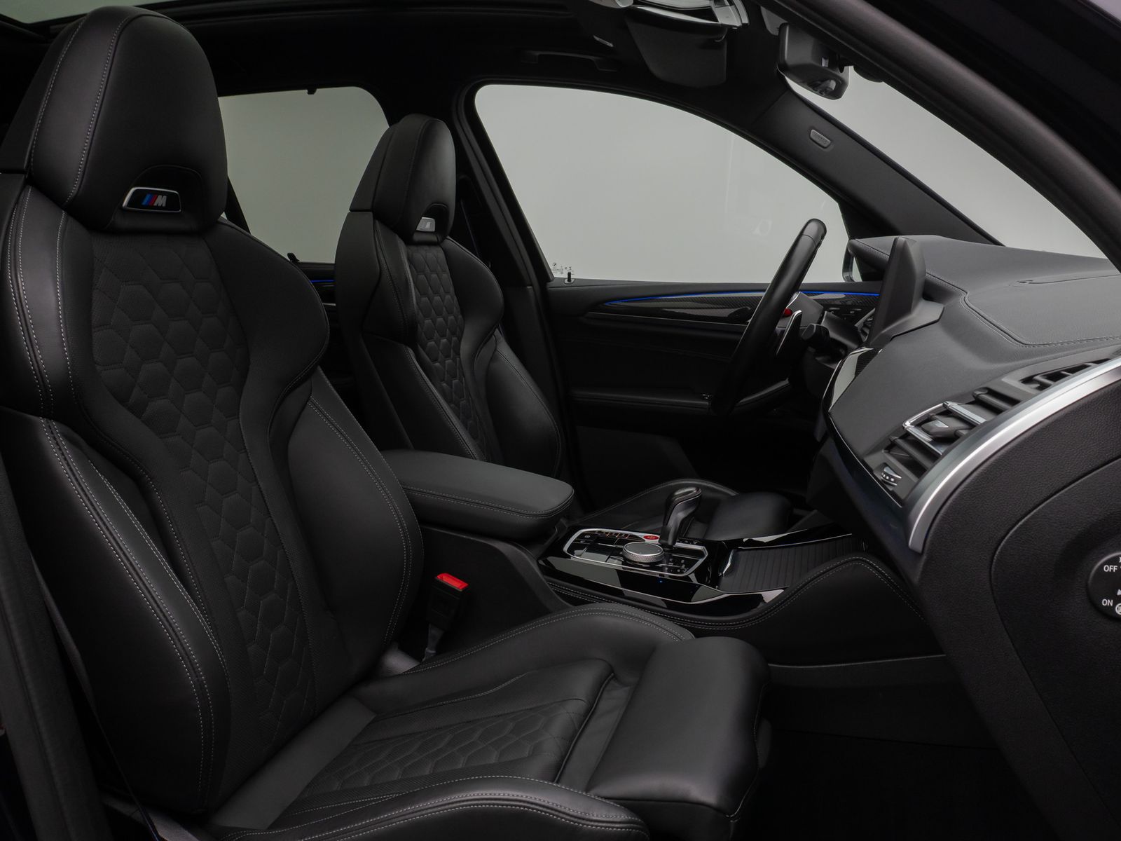 Fahrzeugabbildung BMW X3 M Competition Laser Panoram HUD DAB H/K 360°