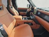 Land Rover Defender 110 P635 AWD OCTA - Land Rover Defender aus 2025