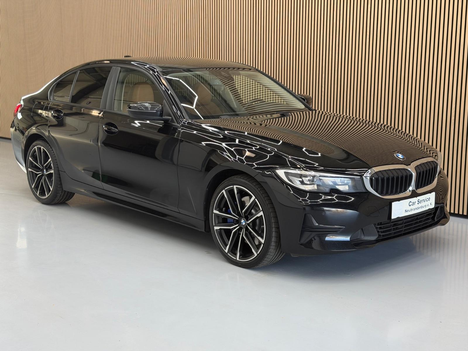 BMW 330d Limousine  M-Sport*Leder*LED*1.Hand*8-fach