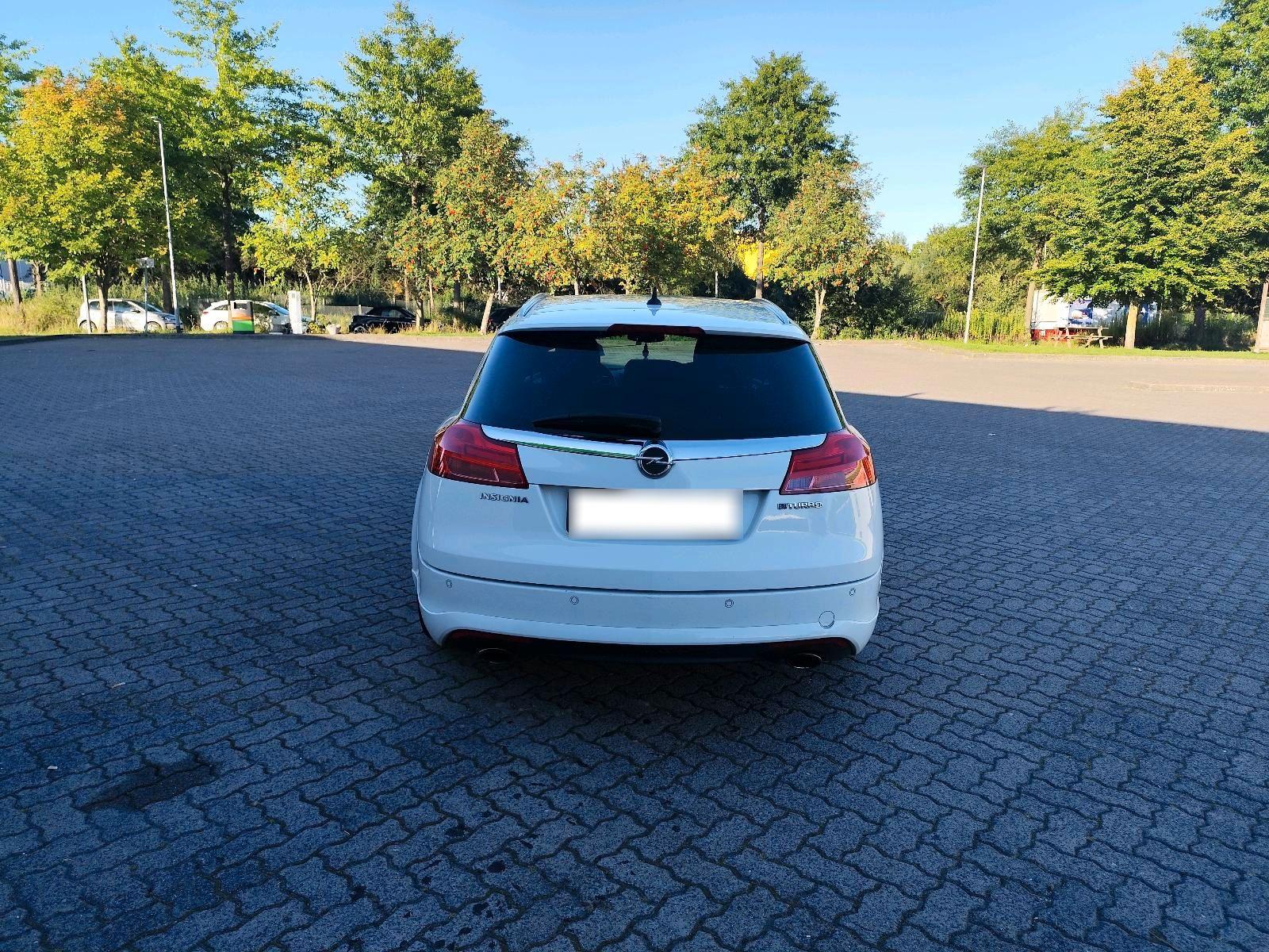 Opel Insignia 2012 — photo 6