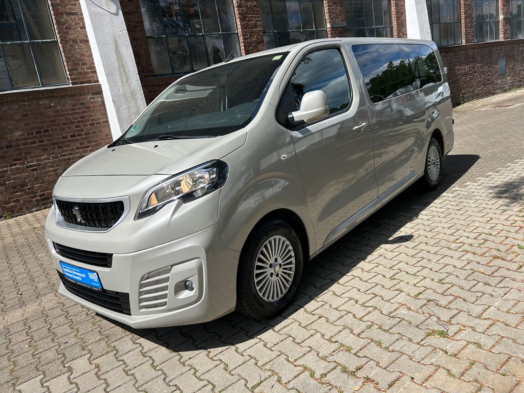 Image of Peugeot Traveller