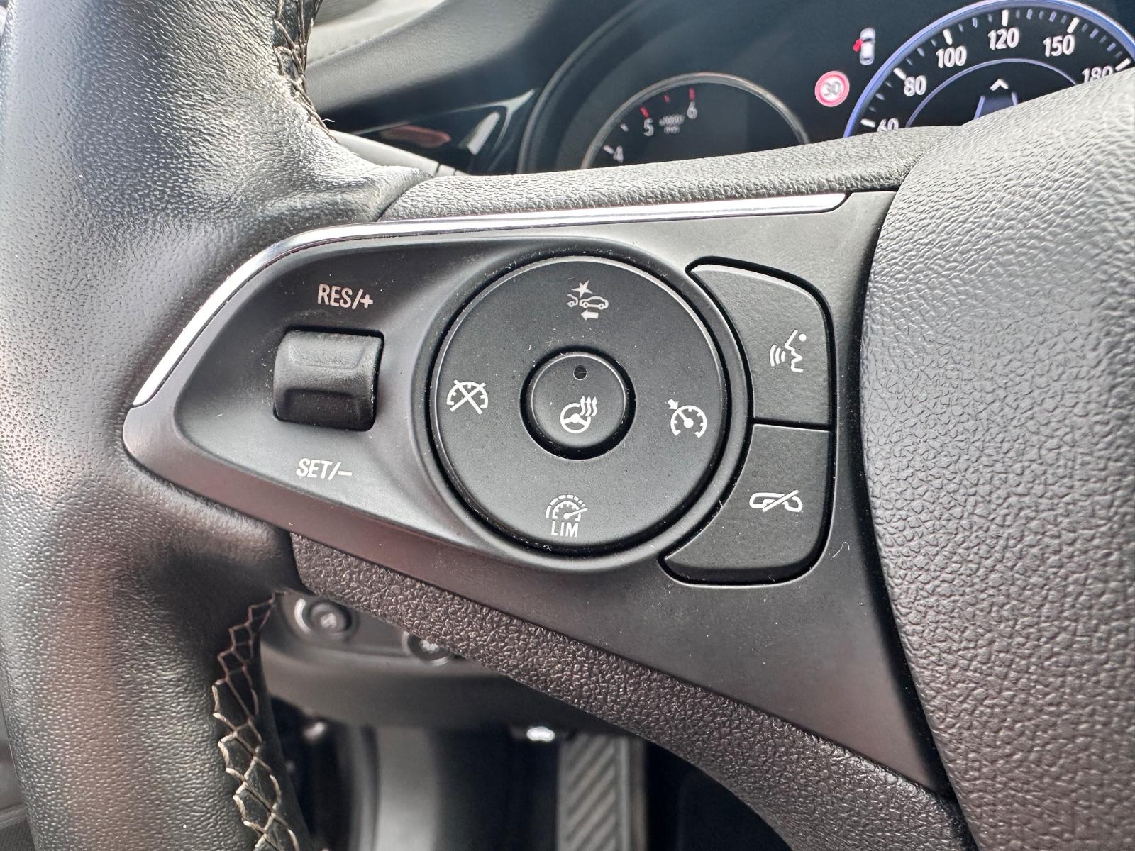 Opel Insignia B ST Navi Massage HuD Kamera ACC AHK