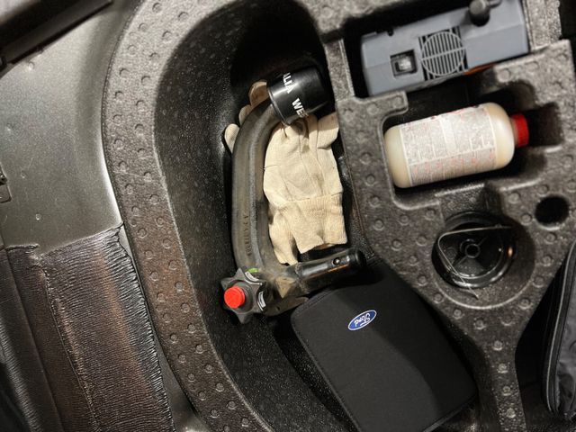 Ford FOCUS TURNIER BUSINESS/ 96.tKM/ GARANTIE/ NAVI/ Ford FOCUS TURNIER BUSINESS/ 96.tKM/ GARANTIE/ NAVI/