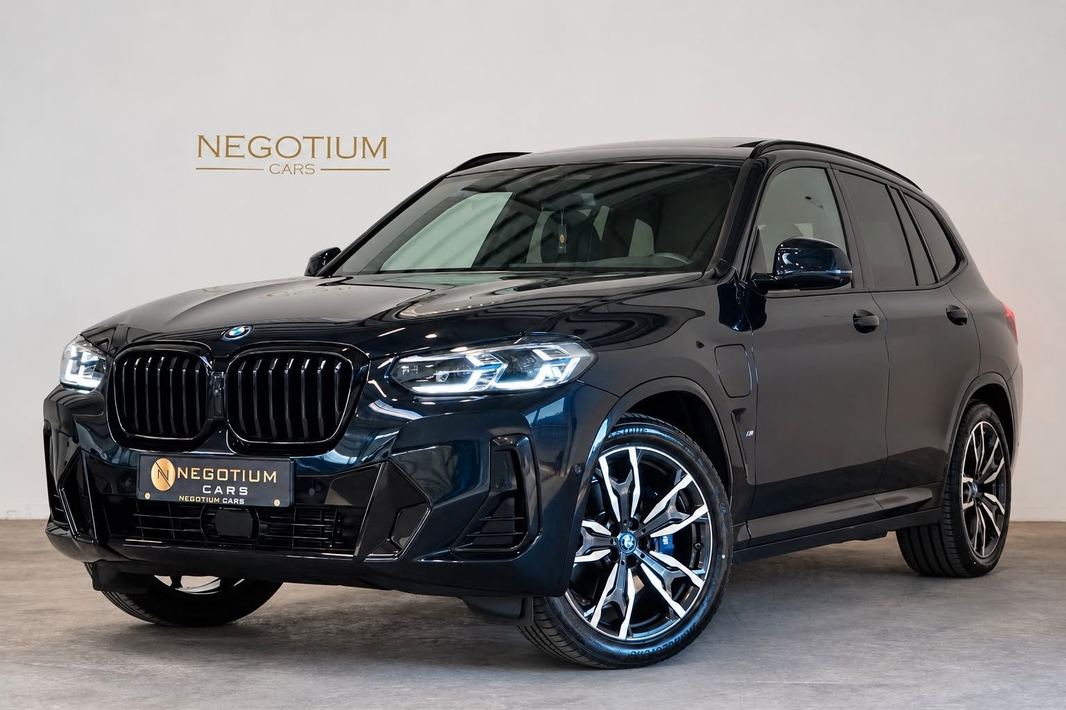 BMW X3 xD 30 e M Sport Laser ACC Pano 360 H&K HUD AH