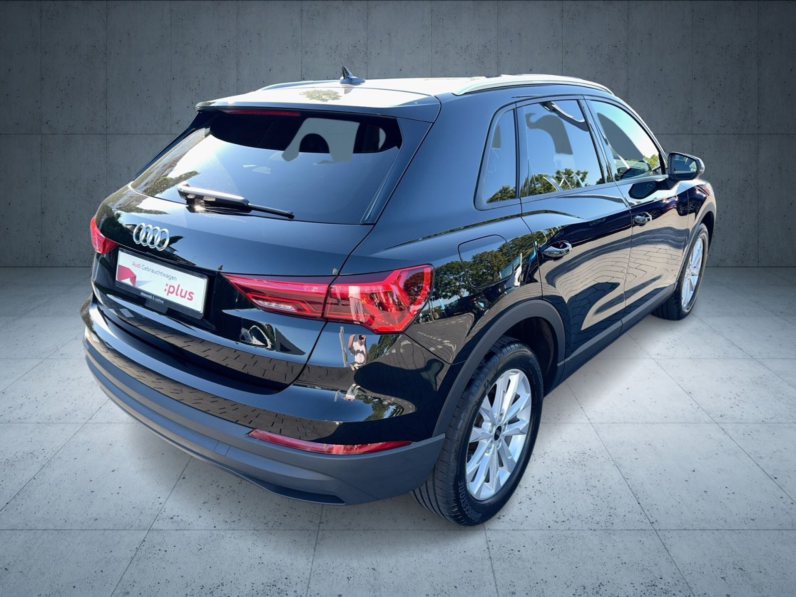 Audi Q3 35 TFSI S tr Nav LED Temp ASI EPH Klimaaut 18 foto 5