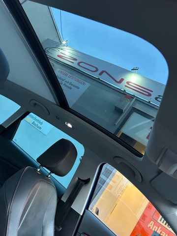 Fahrzeugabbildung Seat Leon ST FR+Leder+Navi+Panoramadach+CarPlay+BT