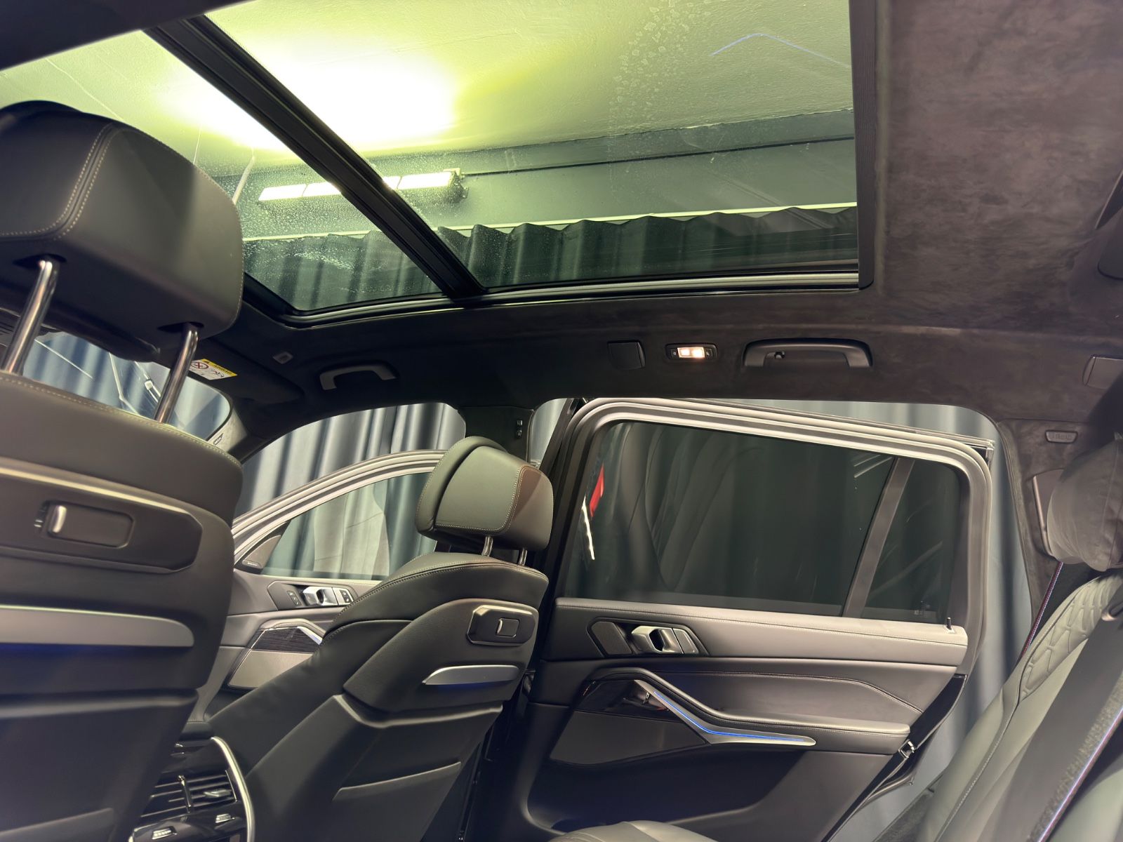 Fahrzeugabbildung BMW X7 xDrive 40d M SPORT PRO|LUFT|PANO|7-SITZER|AHK