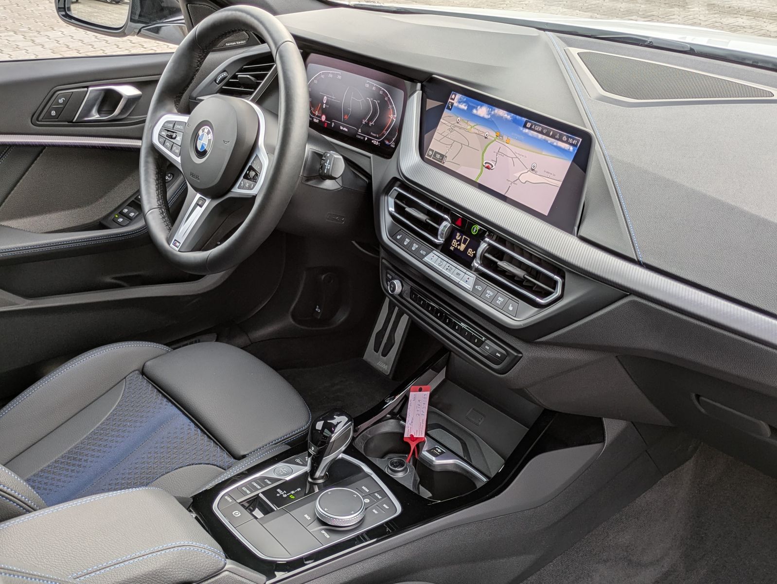Fahrzeugabbildung BMW 120 i M-Sport PANO*ACC*KAMERA*H&K*Ad.-LED*PremP.